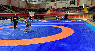 Minderde madalya mücadelesi