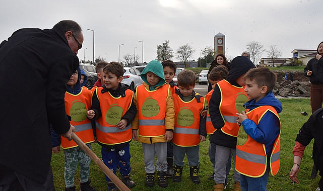 Minik fidanlar geleceğe nefes oldular