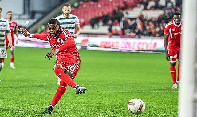 Penaltılar VAR’dan geldi