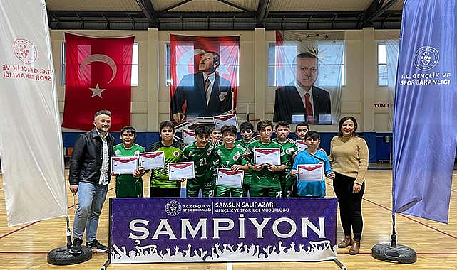 Salıpazarı İmam Hatip: Futsal şampiyonu!