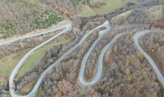 Samsun Büyükşehir Belediyesi yol çilesine son verdi