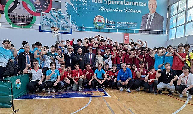 Samsun'da genç bilekler kapıştı!