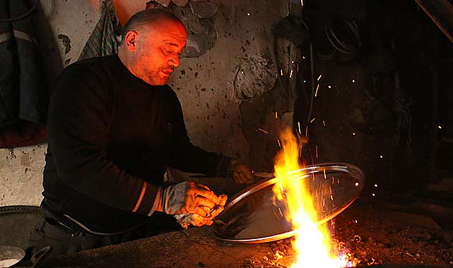 Samsun'da kalaycılığın son temsilcisi Abdullah Usta