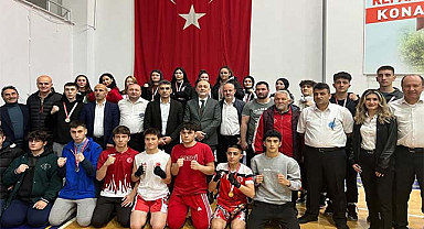 Samsun'da kick boks rüzgarı: Genç yetenekler İl birinciliği'nde parladı!