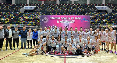 Samsun'da kupa Zorlu Koleji'nin