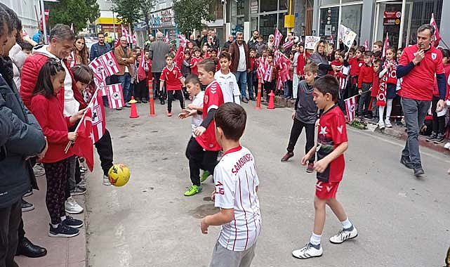 Samsun'da sokak futbolu ve Samsunspor'un eski futbolcuları bir araya geldi