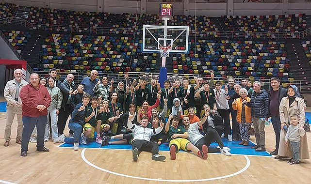 Samsun U14 Basketbol'da Maarif şampiyon