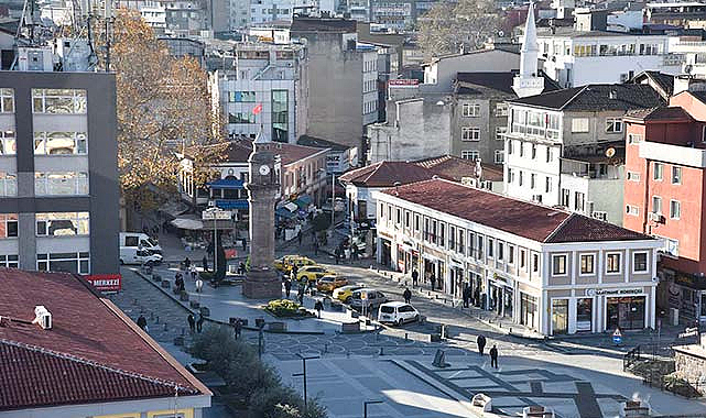 Samsun'un yenilenen cazibe noktası: Saathane Meydanı!