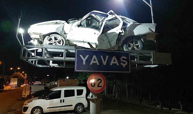 Samsun'da sergilenen hurdaya dönen araçla hız sınırına dikkat çekiliyor