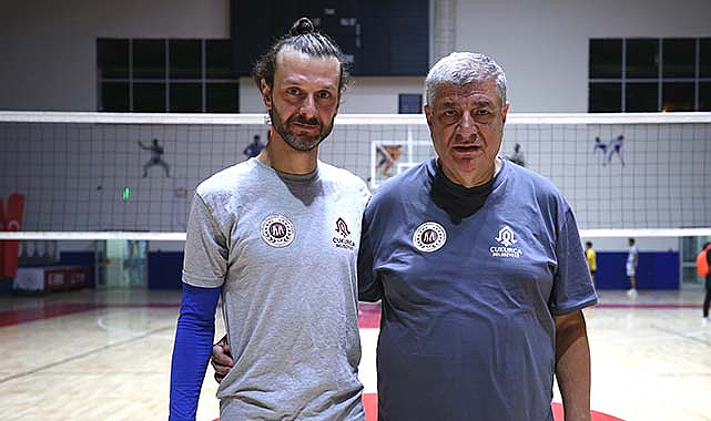Samsunlu baba-oğul voleybol takımında birleşti