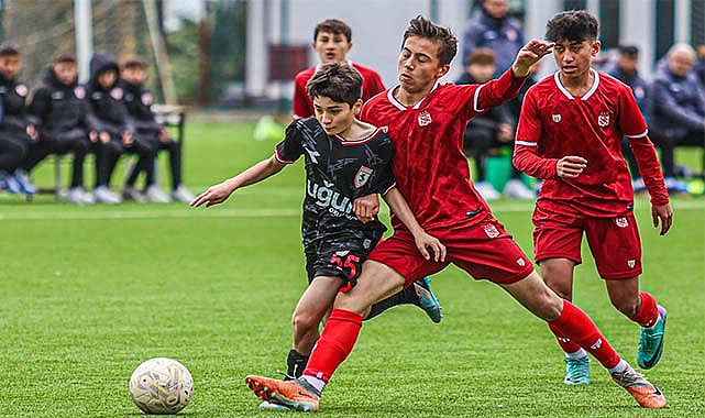 Samsunspor U14  Sivasspor U14 ile 1-1 berabere