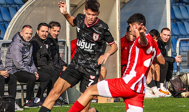 Samsunsporlu genç yetenekler hazırlık maçında buluştu