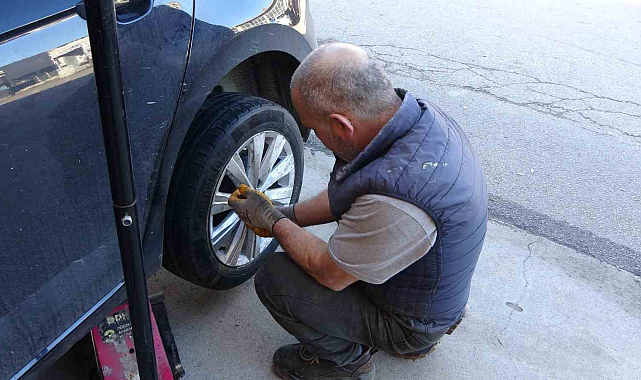 Sinop'ta otomobiller kışa hazırlanıyor