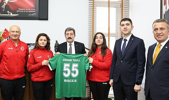 Vali Tavlı’dan sporculara destek sözü 