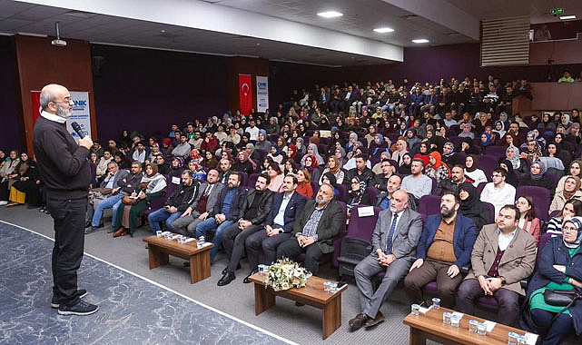 Yazar Savaş Barkçin Caniklilerle buluştu