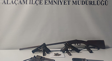 Alaçam'da operasyonda silah ve uyuşturucu ele geçirildi