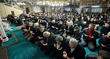 Bafra'da bir araya gelen STK'lar şehitler için dualarla buluştu