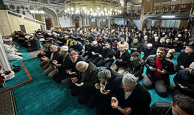 Bafra'da bir araya gelen STK'lar şehitler için dualarla buluştu