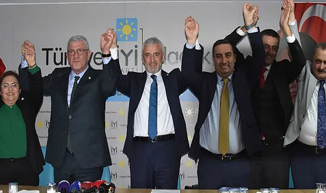 Başkan adayı AK Parti'den istifa edip İYİ Parti'ye geçti