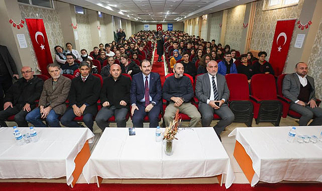 Başkan Sandıkçı'dan öğrencilere müjde! Ücretsiz eğitim fırsatları