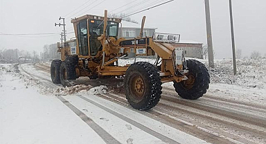 Canik’te ekiplerden karla mücadele