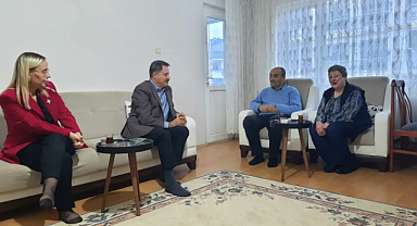 Cemil Deveci yaşlı çifte misafir oldu