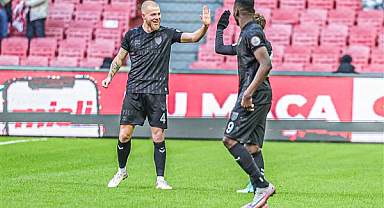 Drongelen şov yaptı