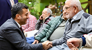 Halit Doğan, Atakum Huzurevi'nde yaşlılarla buluştu: Hayır dualarını aldı