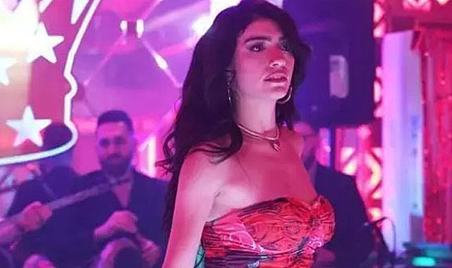 Hazar Ergüçlü'nün pavyon dansı olay olmuştu ikincisini çekti