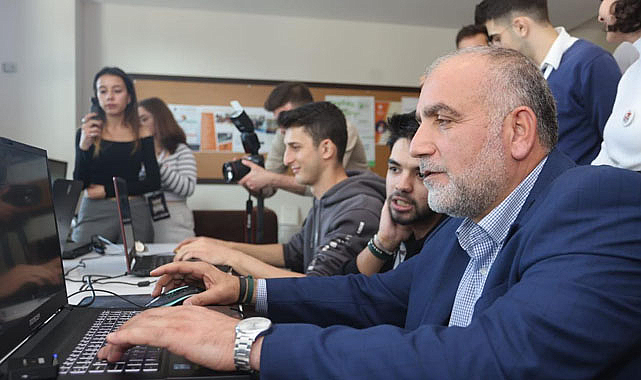 İbrahim Sandıkçı’dan gençlere tam destek