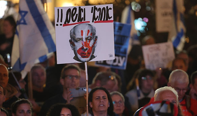 İsrail’de hükümetin görevden alınmasını talebi