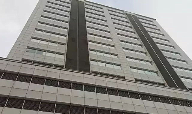 İzmir'de vinç zinciri koptu! 2 işçi can verdi