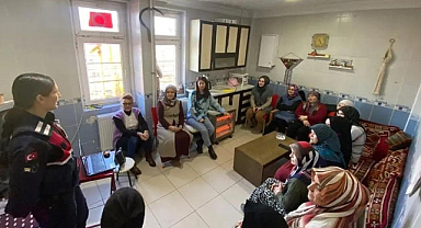 Kavak Jandarma'dan kadınlara özel eğitim