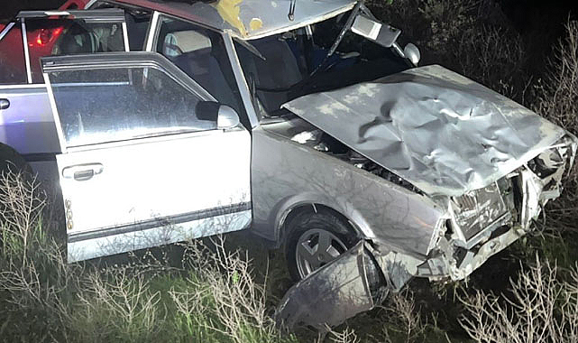 Otomobil yayalara çarptı: 2 ölü