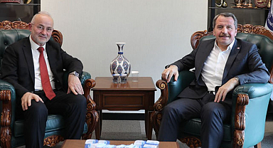 Rektör Ünal’dan Memur-Sen Genel Başkanı Yalçın’a ziyaret