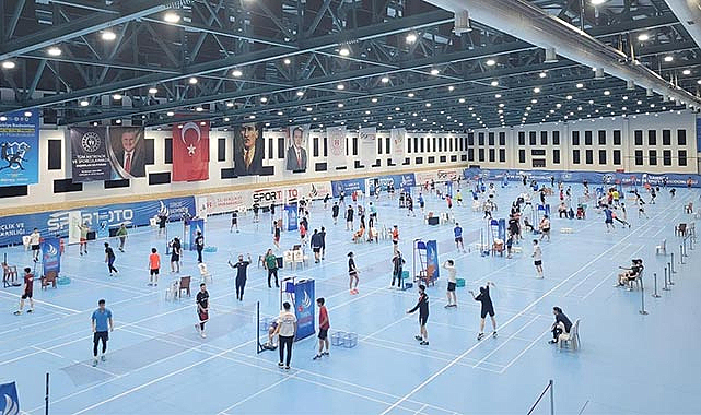 Samsun'da badminton camiasının heyecan dolu buluşması