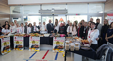 Samsun'da hastanede hayır çarşısı etkinliği düzenlendi