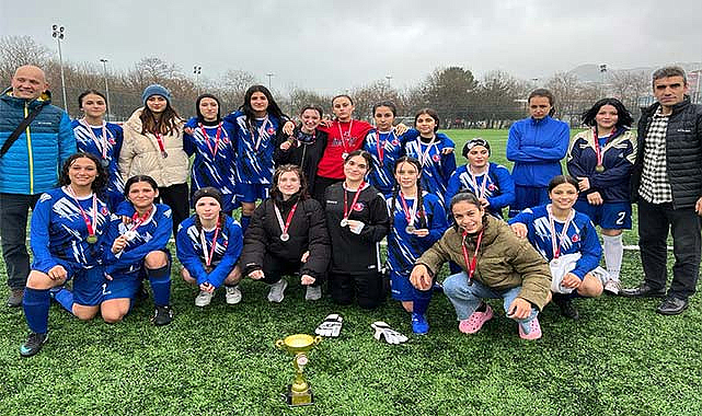 Samsun'da şampiyonluk kupası Spor Lisesi'nin