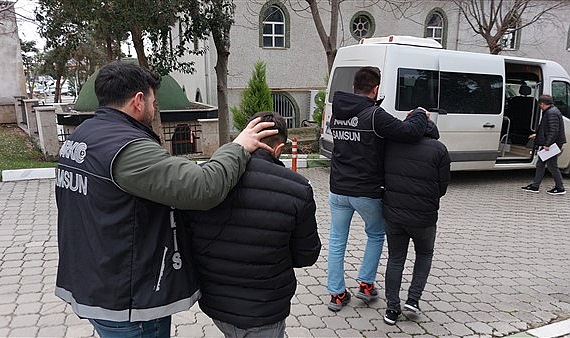 Samsun'da uyuşturucu ticaretinden 2 kişi tutuklandı  