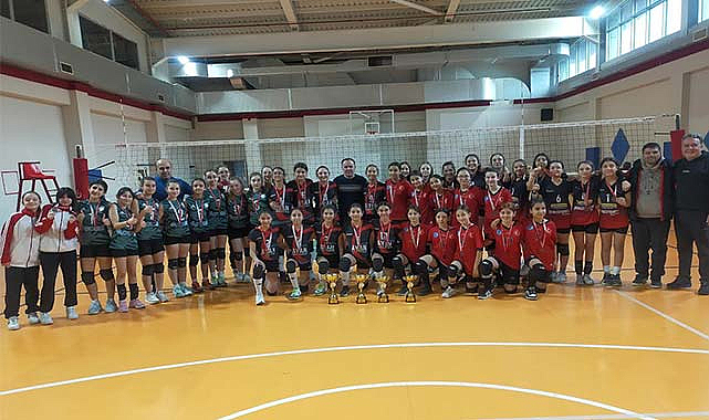 Samsun'da Küçük Kızlar Voleybol İl Birinciliği tamamlandı