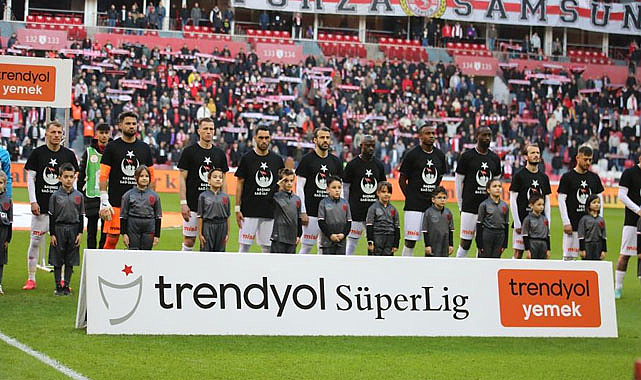 Samsunspor - Sivasspor maçında şehitler anıldı