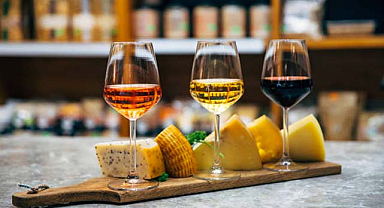 Şarap tutkunlarına soğuk duş: Mey şaraplarına yüzde 35 zam!