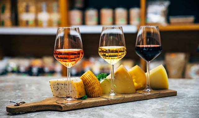 Şarap tutkunlarına soğuk duş: Mey şaraplarına yüzde 35 zam!