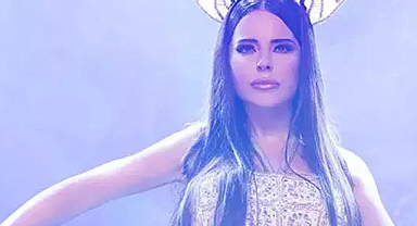 Simge Sağın: Ağlamak isteyen beni dinlesin