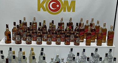 Tekkeköy'de kaçak içki baskını: 71 şişe el yapımı içki yakalandı