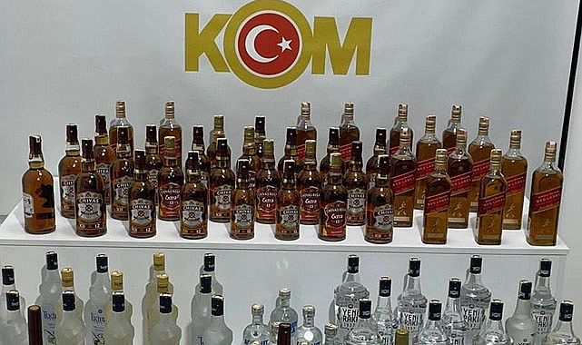 Tekkeköy'de kaçak içki baskını: 71 şişe el yapımı içki yakalandı