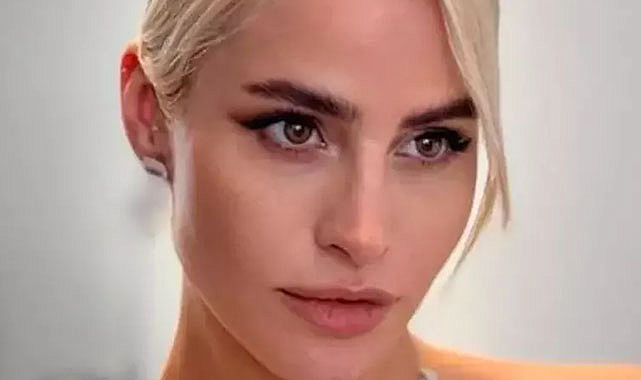 Ünlü oyuncu Büşra Pekin, estetik değişimine bir yenisi ekledi