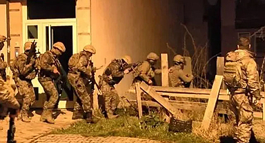 7 yaşındaki oğlunu silahla rehin aldı