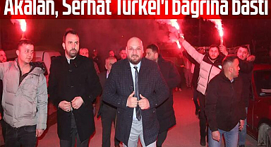 Akalan, Serhat Türkel'i bağrına bastı