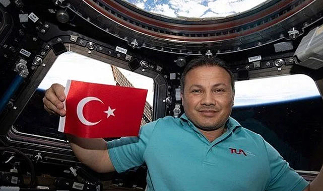 Alper Gezeravcı Dünya'ya döndü